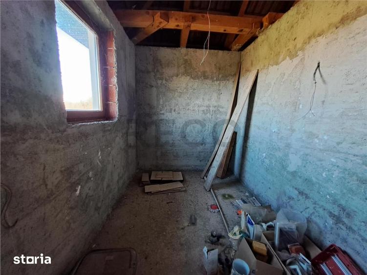 Casă cu 6 camere cu Teren 1276 Mp în Lugașu de Jos