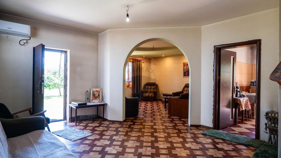 Casă individuală cu 3 camere cu Teren 466 Mp în Dobroești