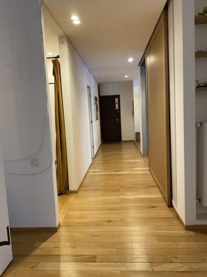Birou, de 112 mp, în Dacia