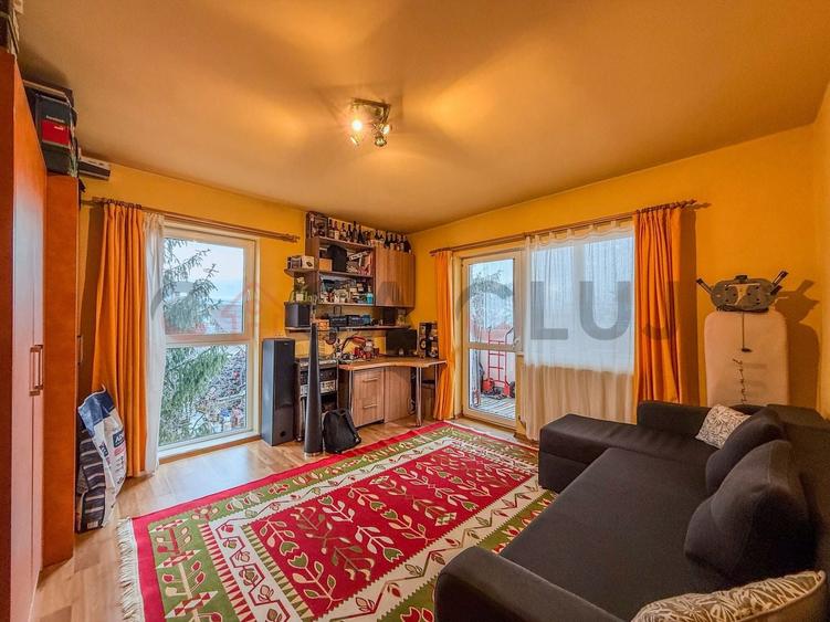 Apartament cu 2 camere decomandat, mobilat în Bulgaria