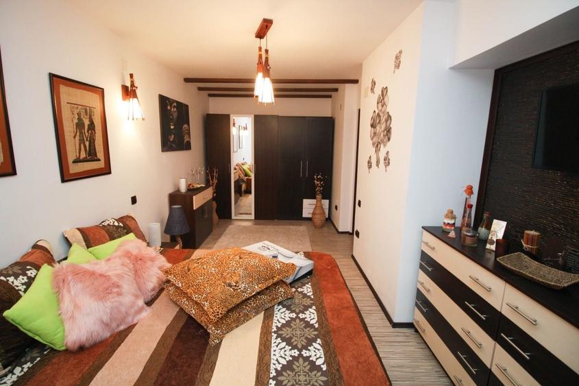 Apartament cu 2 camere decomandat în Ultracentral