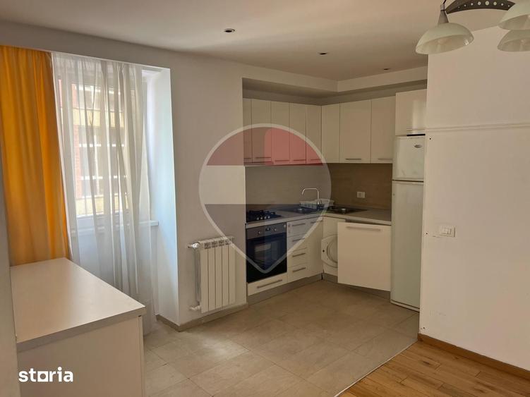 INCHIRIERE Apartament cu 3 camere in zona Nordului - 3