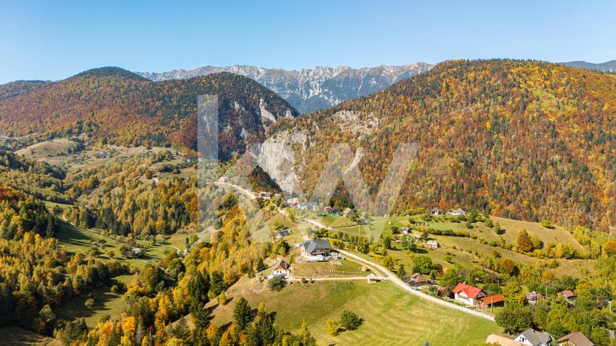 Casă individuală cu 4 camere cu Teren 1045 Mp în Măgura