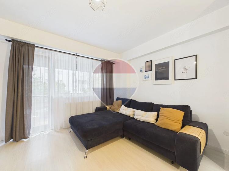 Apartament cu 3 camere decomandat în Obor