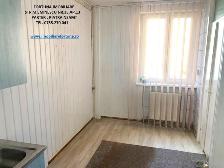 Apartament cu 4 camere decomandat în Central