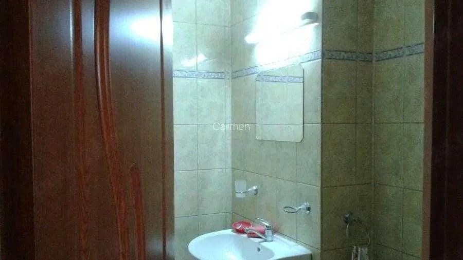 Inchiriez apartament 5 camere Crangasi - 4