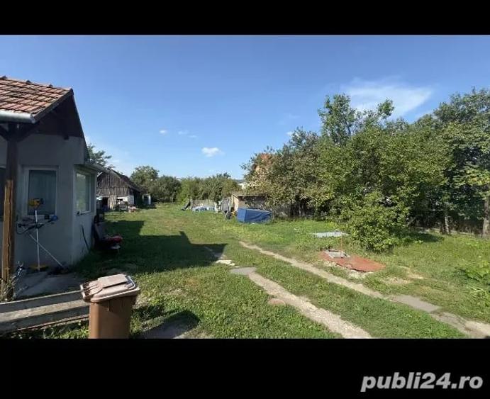Casă cu 3 camere cu Teren 500 Mp în Central