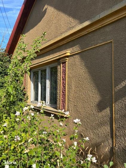 Casă cu 3 camere cu Teren 1741 Mp în Central