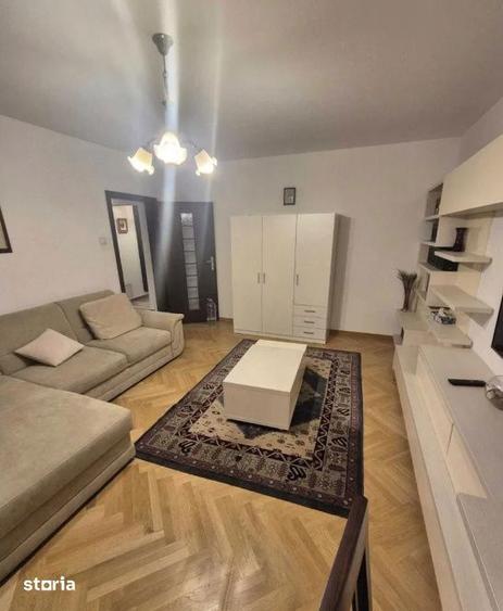 Apartament cu 3 camere decomandat în 13 Septembrie