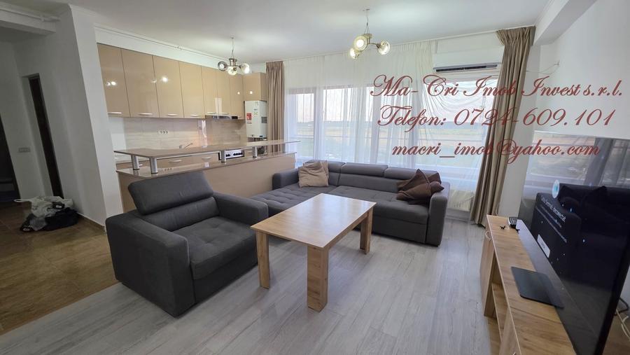 Apartament cu 3 camere semidecomandat în Central