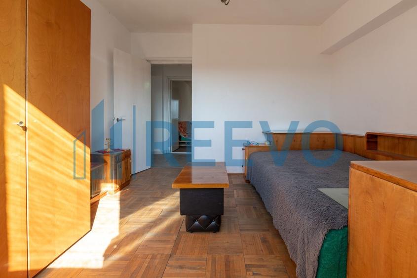 Apartament cu 2 camere decomandat, mobilat în Ultracentral