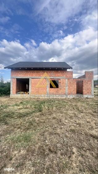 Casă cu 6 camere cu Teren 500 Mp în Tăuții-Măgherăuș