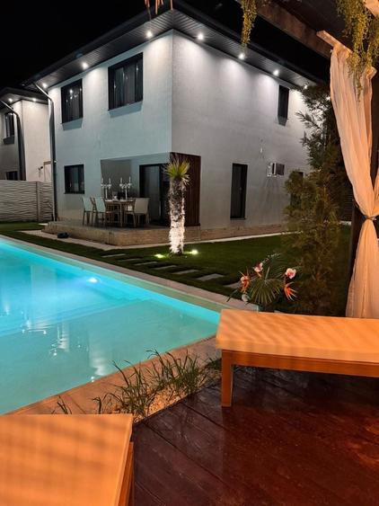 Casă individuală cu 4 camere cu Piscina în Berceni