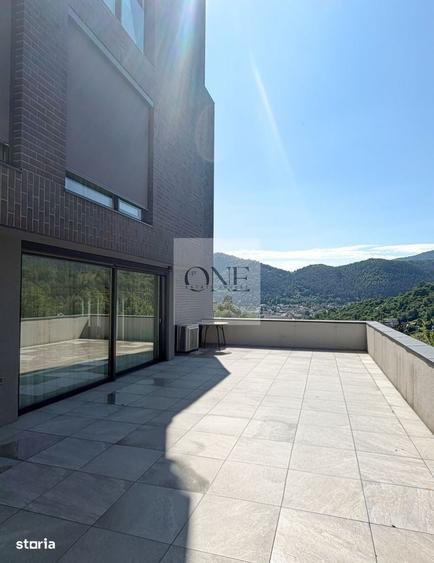 Apartament cu 4 camere în Drumul Poienii