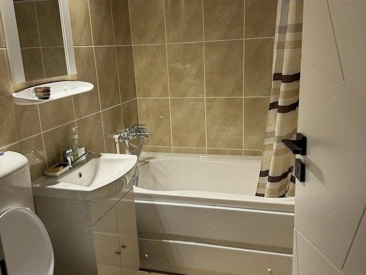 Apartament cu 2 camere decomandat în City Park Mall
