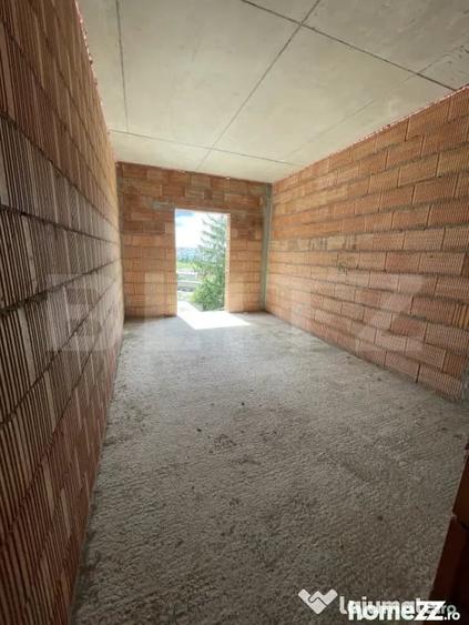 Apartament cu 2 camere semidecomandat în Calea Moldovei