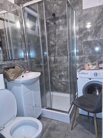 Apartament cu 2 camere semidecomandat în Giurgiului