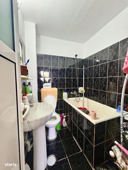 Apartament cu 3 camere semidecomandat în Nord