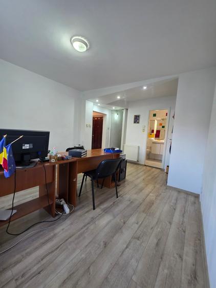 Apartament cu 2 camere semidecomandat în Turda
