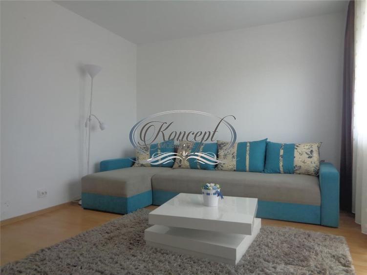 Apartament cu 3 camere decomandat, mobilat în Zorilor