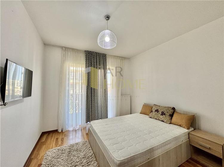 Apartament cu 3 camere decomandat, mobilat în Albert