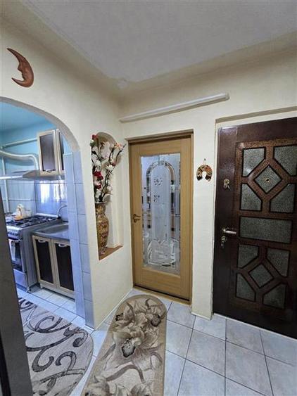 Apartament cu 2 camere decomandat în Mircea cel Bătrân