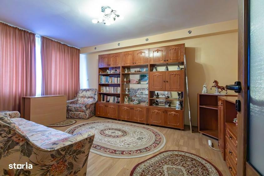 Apartament cu 2 camere decomandat în Cornișa