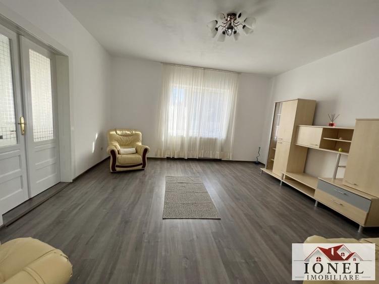 Casă individuală cu 3 camere cu Teren 900 Mp în Central