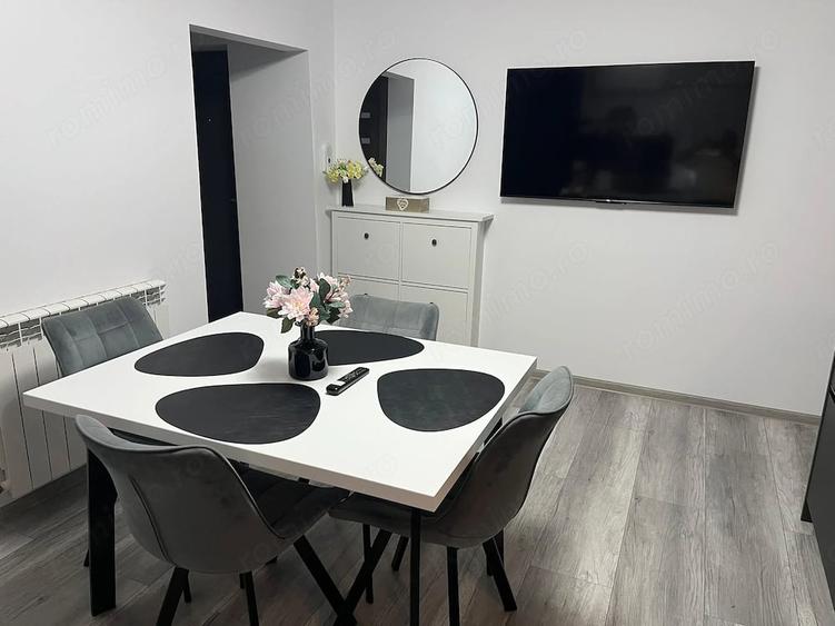 Apartament cu 3 camere semidecomandat, mobilat în Telegrafului