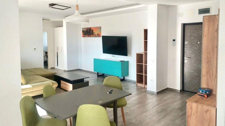 Apartament cu 2 camere decomandat în Dumbrăvița
