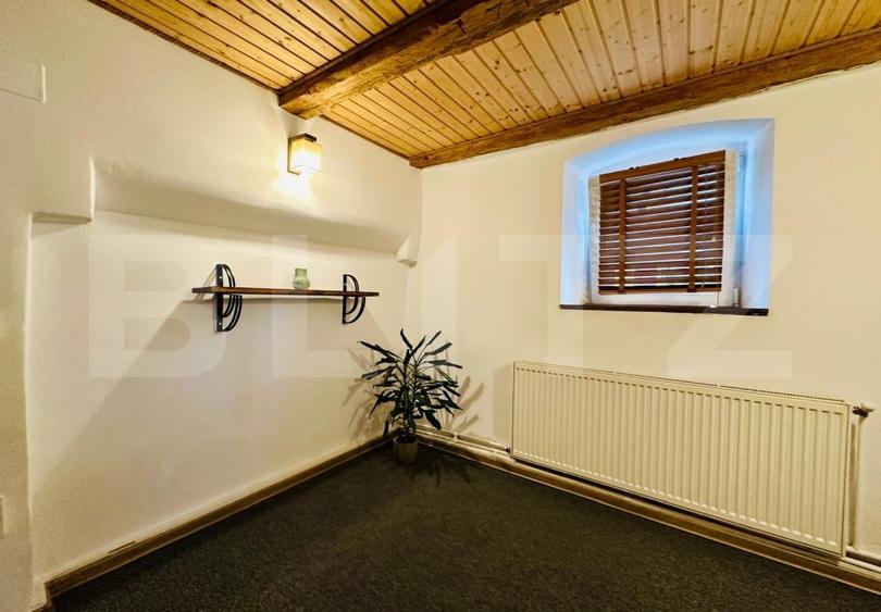 Casă individuală cu 5 camere cu Canalizare în Ghimbav