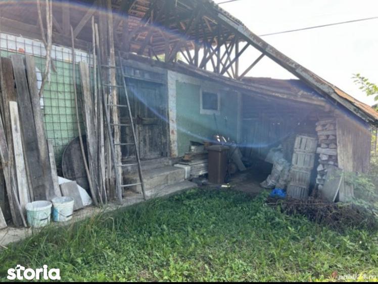 Casă cu 6 camere cu Teren 610 Mp în Bogați