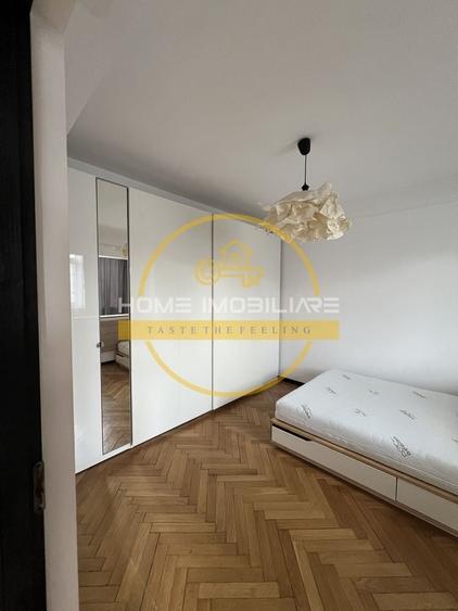 Apartament cu 3 camere semidecomandat, mobilat în Podu Roș