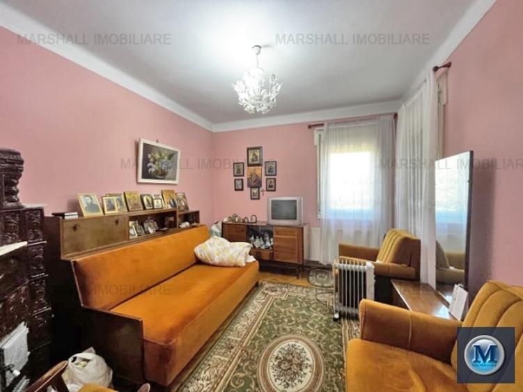 Casă cu 4 camere cu Canalizare în Central