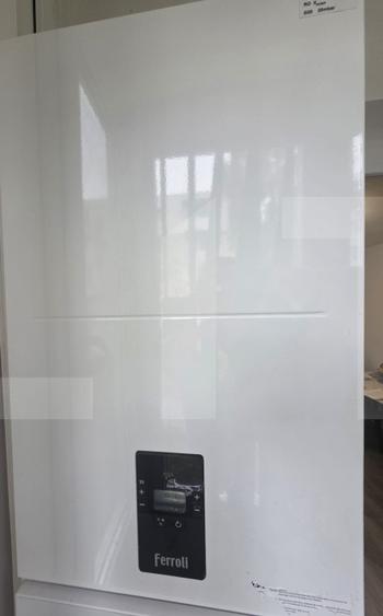Apartament cu 2 camere decomandat, mobilat în Semicentral