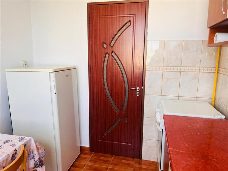 Apartament cu 2 camere semidecomandat, mobilat în Brazda lui Novac