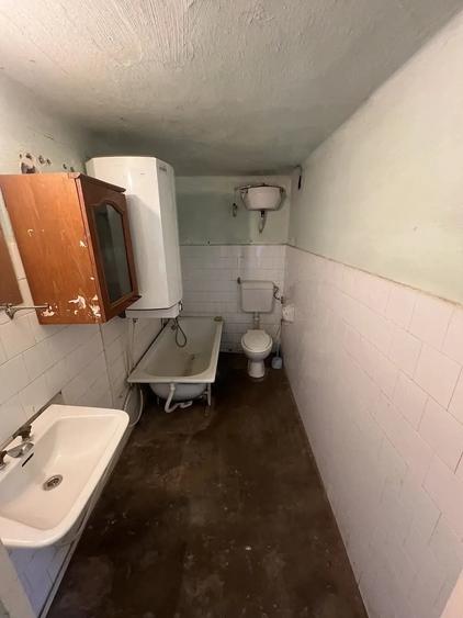 Casă cu 2 camere cu Teren 437 Mp în Pârneava