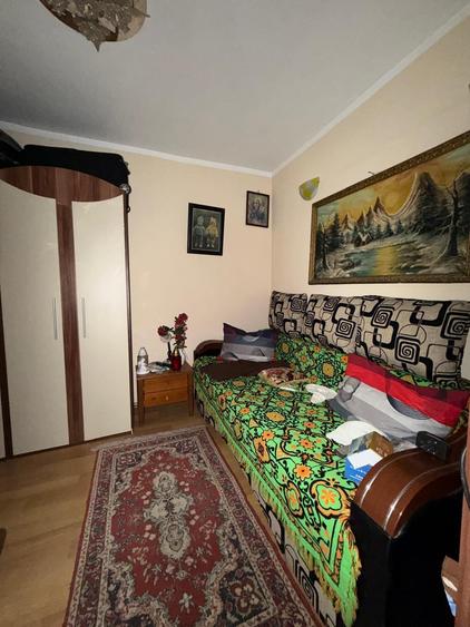 Casă individuală cu 3 camere cu Canalizare în Piața Centrală