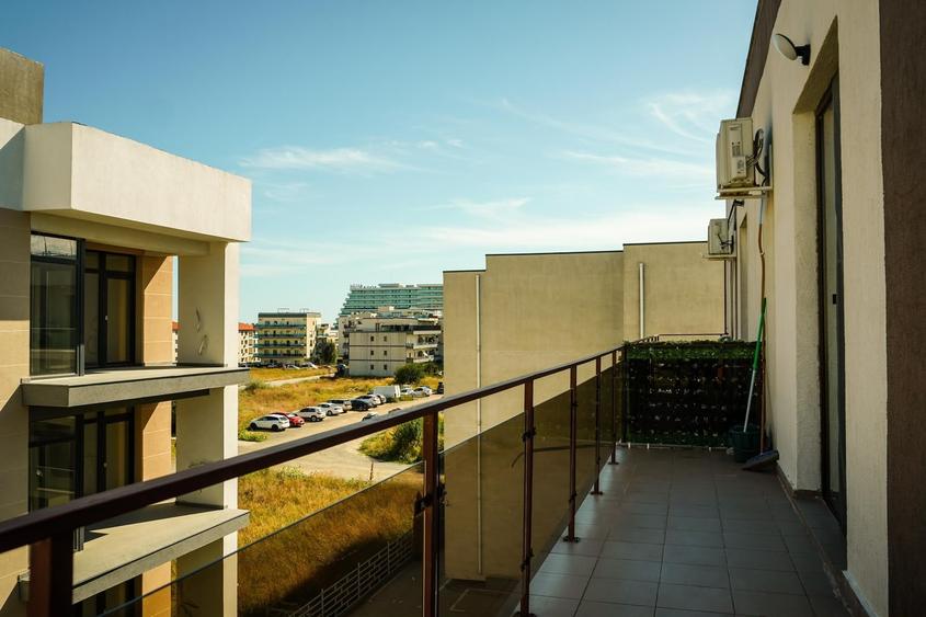 Apartament cu 2 camere decomandat în Năvodari
