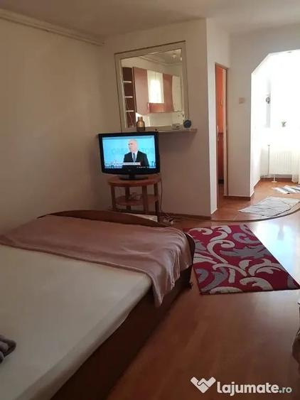 Garsonieră semidecomandată în Județean