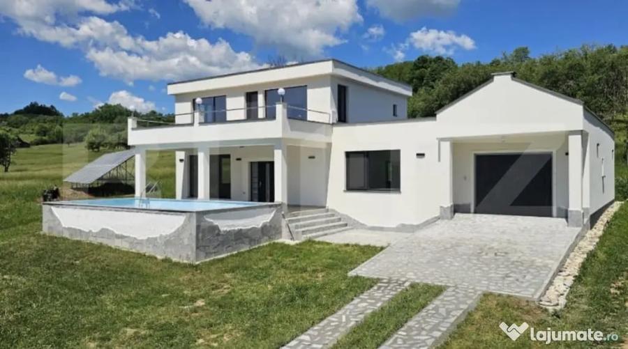 Casă cu 5 camere cu Teren 3200 Mp în Luncoiu de Sus