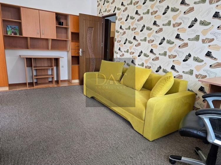 Apartament 2 camere, decomandat, parcare inclusa, zona Eroilor - 1