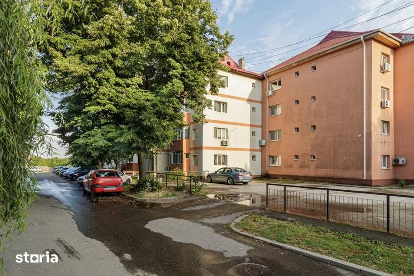 Apartament cu 3 camere decomandat în Central — fotografia 1