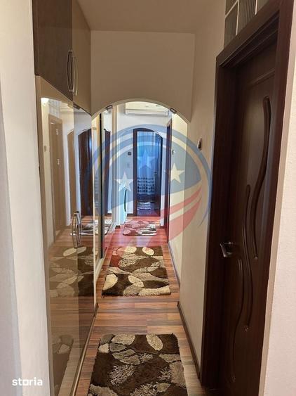 Apartament cu 3 camere decomandat, mobilat în Sărari