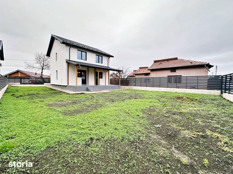 Casă cu 5 camere cu Teren 500 Mp în Central