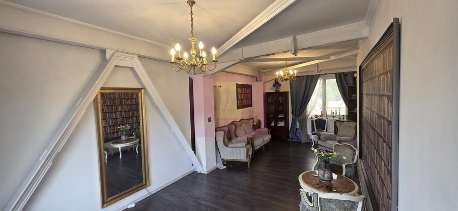 Spațiu comercial, de 240 mp, în Cornu