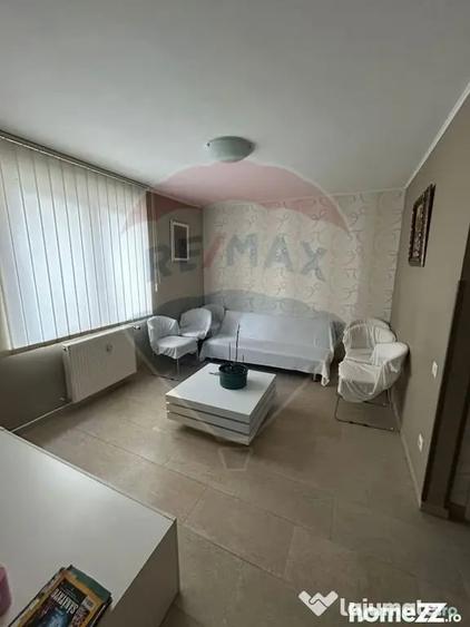 Spațiu comercial, de 42 mp, în Central