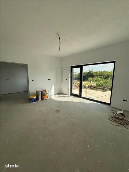 Casă cu 4 camere cu Teren 333 Mp în Central
