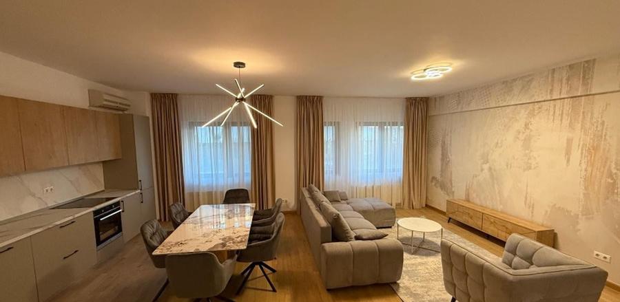 Apartament cu 4 camere semidecomandat, mobilat în Herăstrău