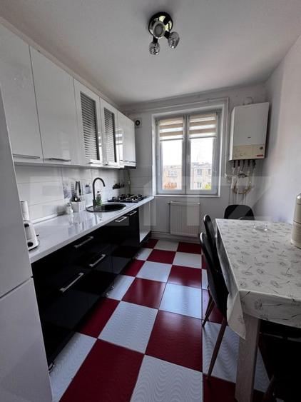 Apartament cu 2 camere semidecomandat, mobilat în Sud-Est